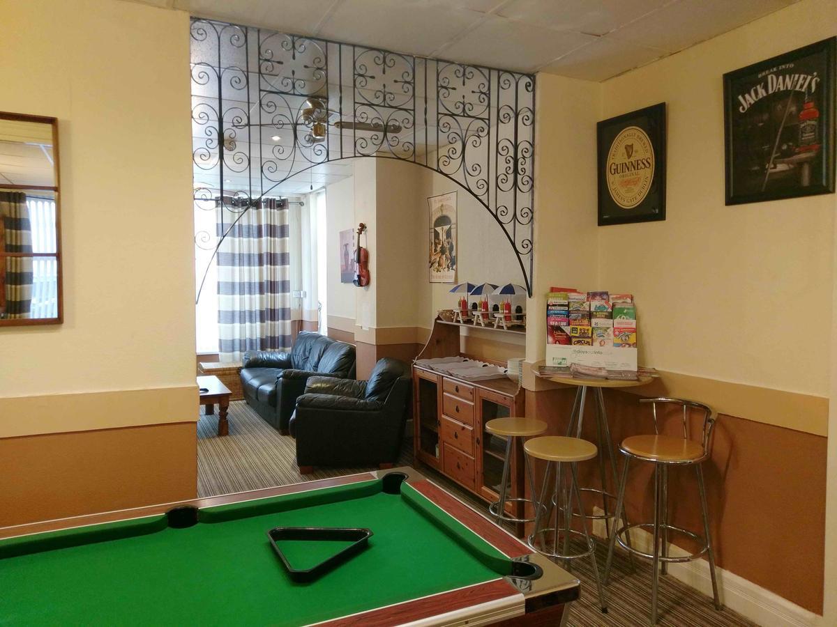 Ringbane House Bed & Breakfast แบล็คพูล ภายนอก รูปภาพ