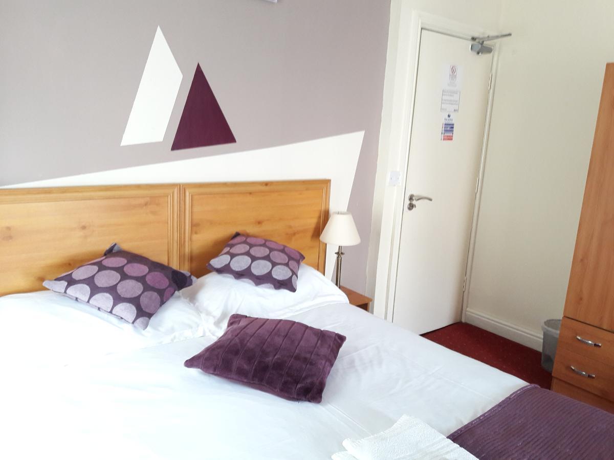 Ringbane House Bed & Breakfast แบล็คพูล ภายนอก รูปภาพ