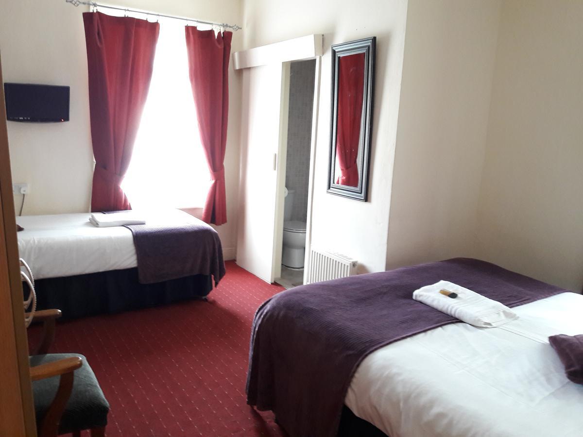 Ringbane House Bed & Breakfast แบล็คพูล ภายนอก รูปภาพ