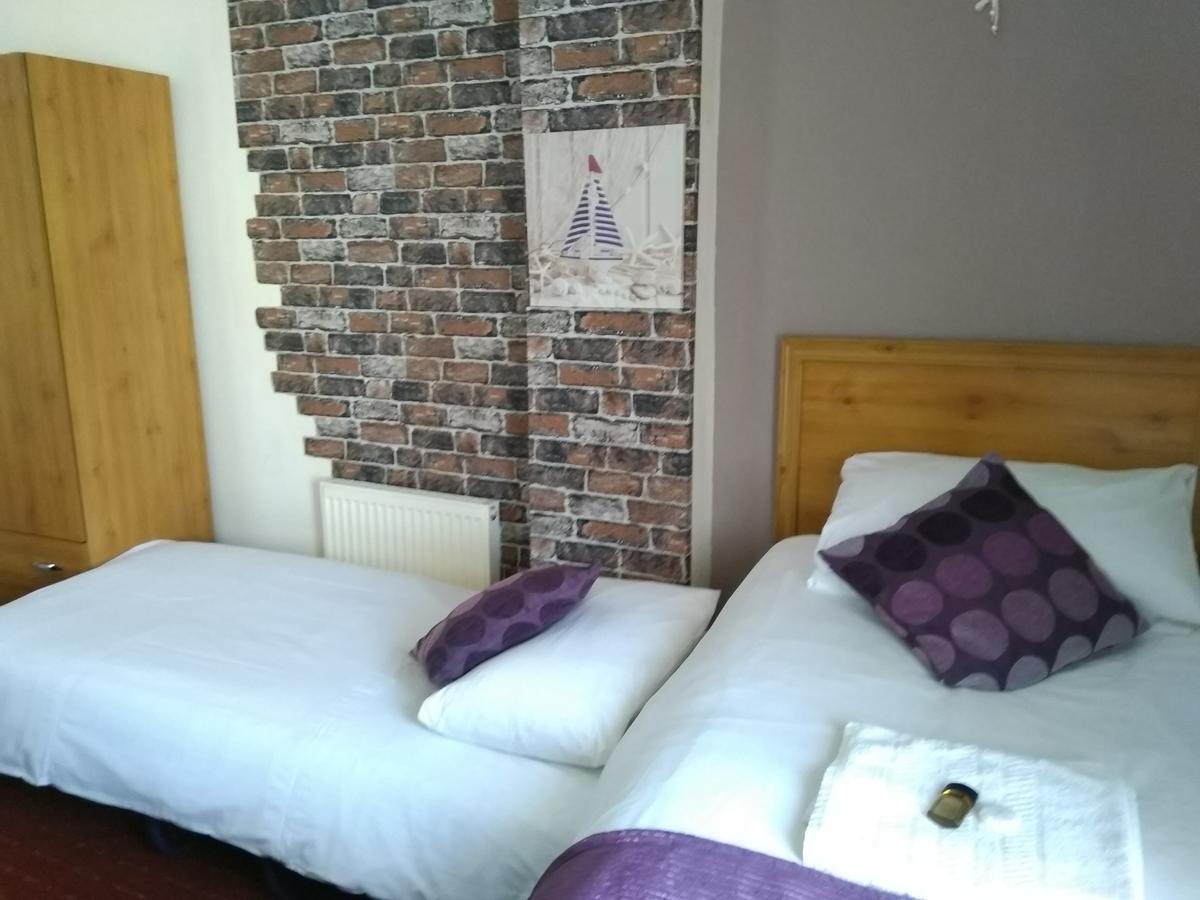 Ringbane House Bed & Breakfast แบล็คพูล ภายนอก รูปภาพ