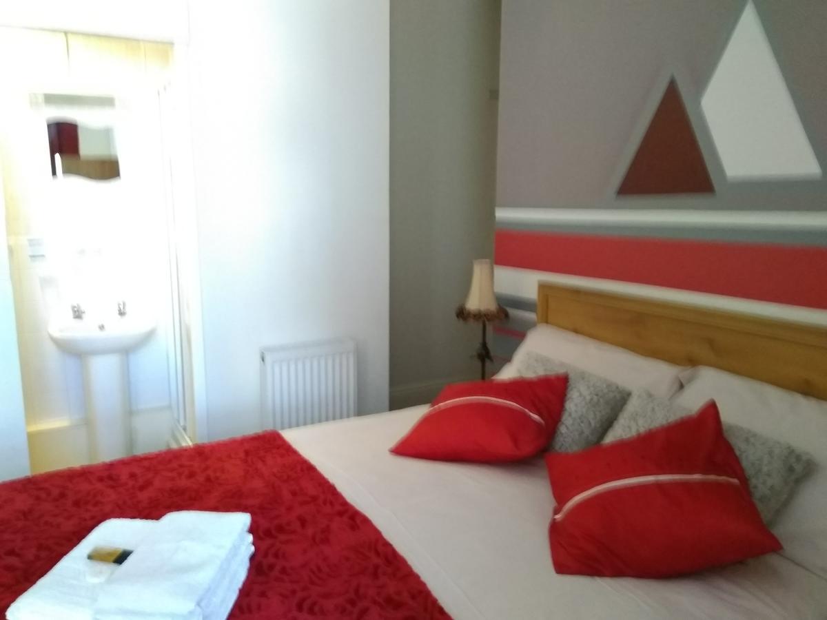 Ringbane House Bed & Breakfast แบล็คพูล ภายนอก รูปภาพ