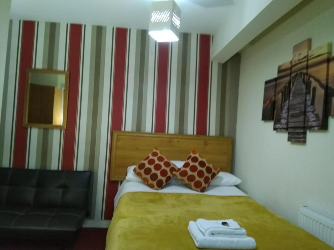 Ringbane House Bed & Breakfast แบล็คพูล ภายนอก รูปภาพ